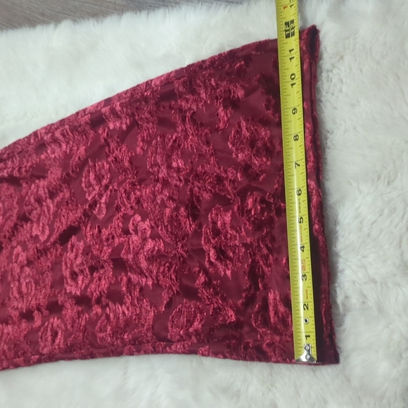 SomeDays Lovin "Warmways" Burnout Velvet Jumpsuit ~ NWT - Picture 9 of 10